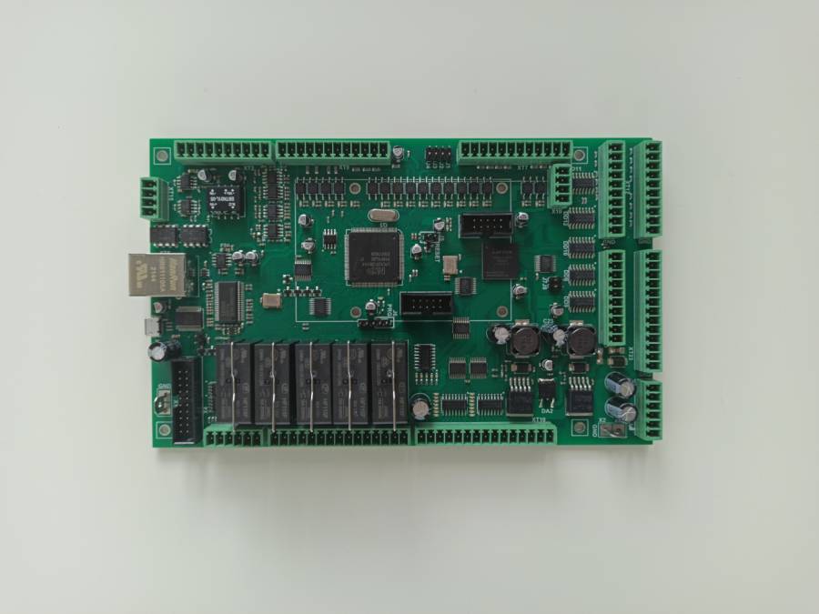 et9-001.jpg